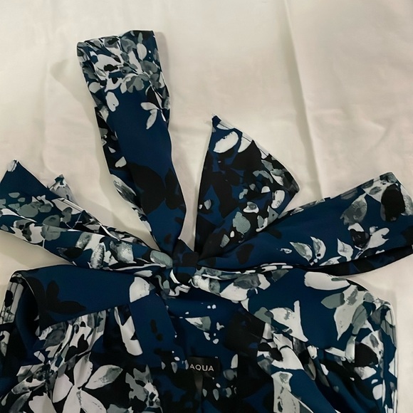 AQUA Baby doll/sleeveless top - Picture 3 of 5